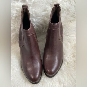 Ugg leather booties women’s size 8.5